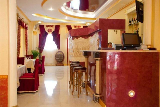 Coliseum Khmel'nyts'kyy Exterior foto
